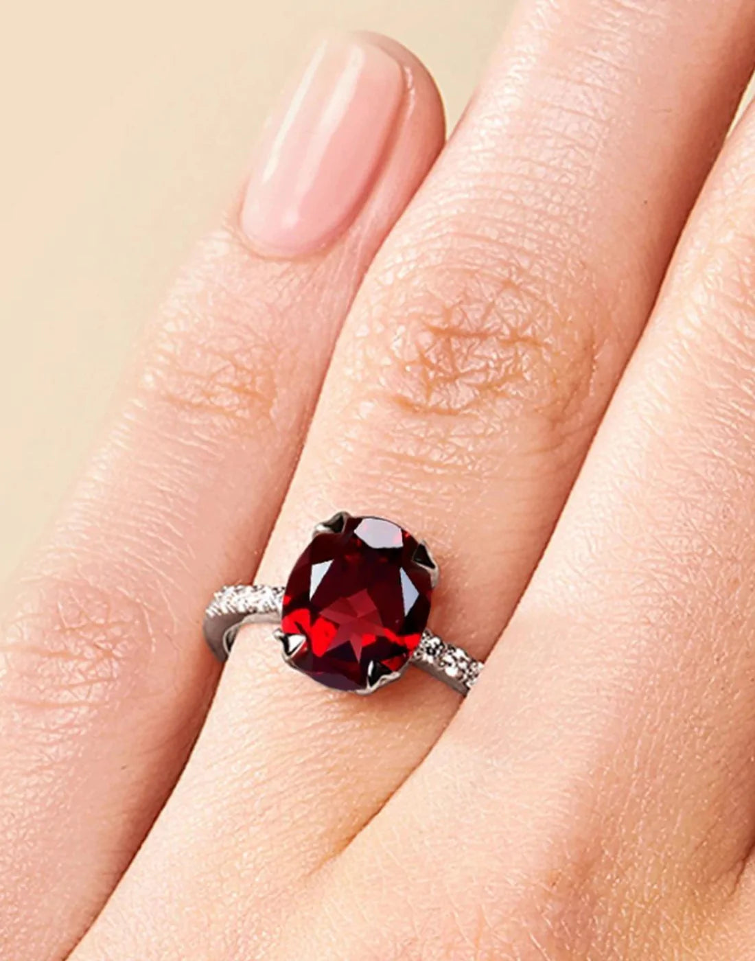 Magic Garnet Ring – 925 Sterling Silver Ring