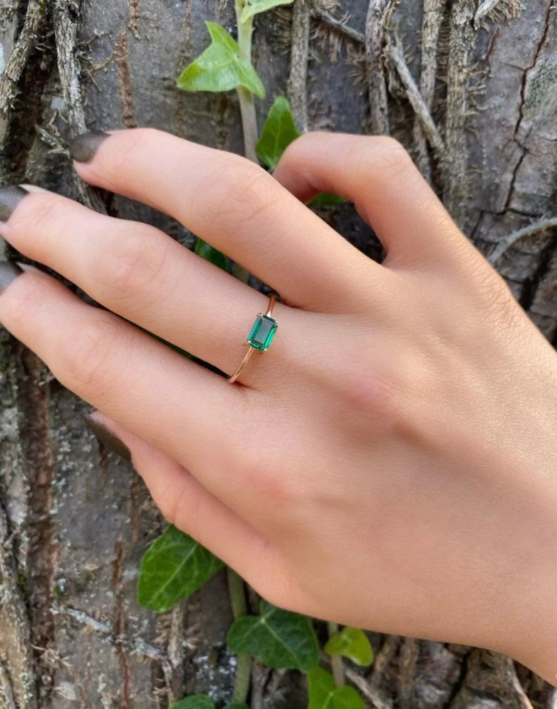 Minimalist Emerald Ring – 925 Sterling Silver Ring