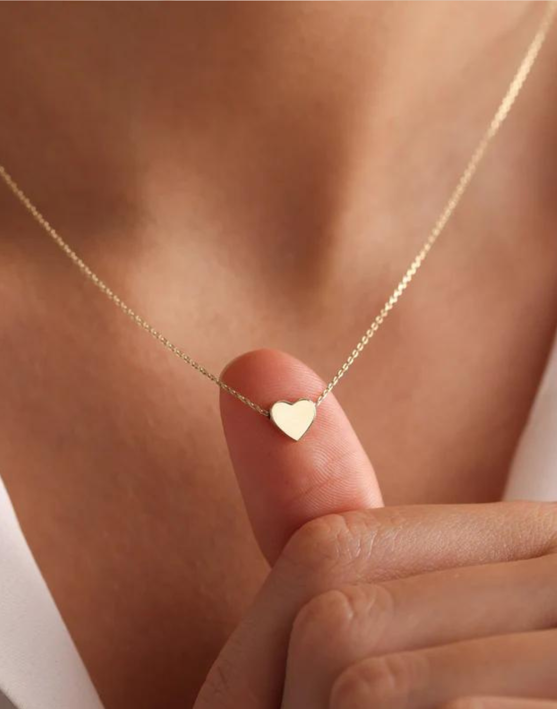 Delicate Heart Pendant Necklace with gold plated in Pakistan for specially university student